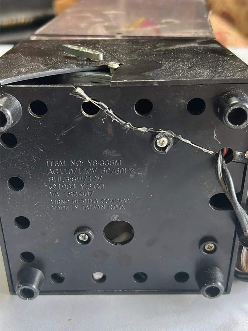 2 Fiber optic lamps with flowers and leaves inside a box. Both in bad shape